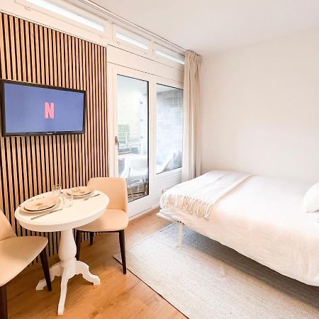 Bright Tiny Studio - Shared Pool & Sauna - Free Parking - Air Condition Muralto Esterno foto