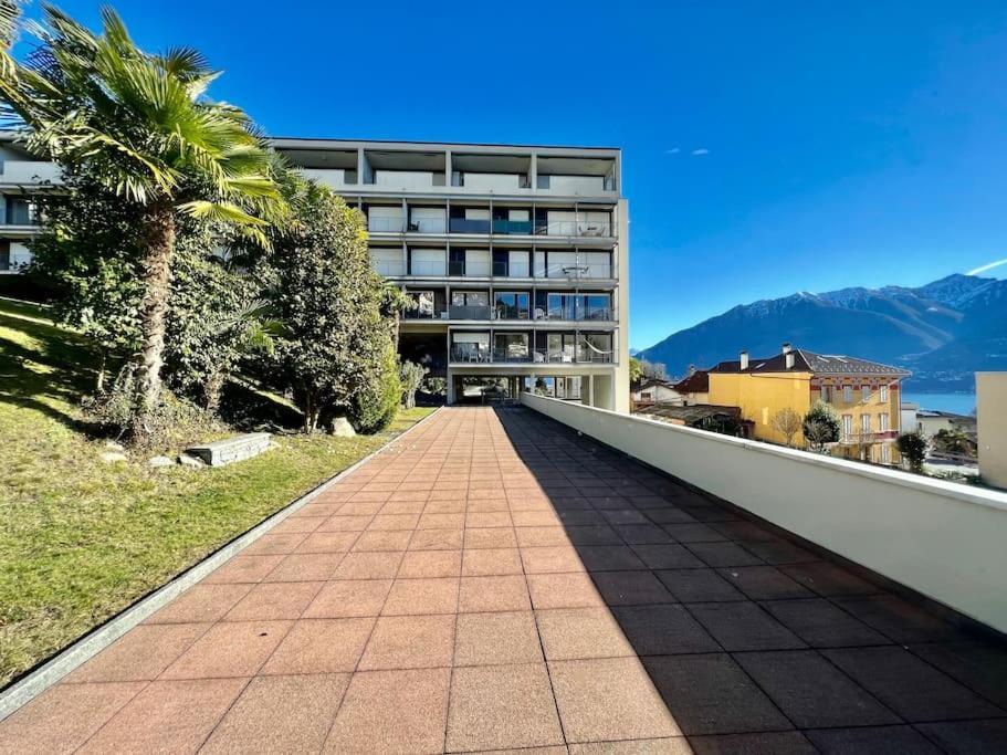 Bright Tiny Studio - Shared Pool & Sauna - Free Parking - Air Condition Muralto Esterno foto