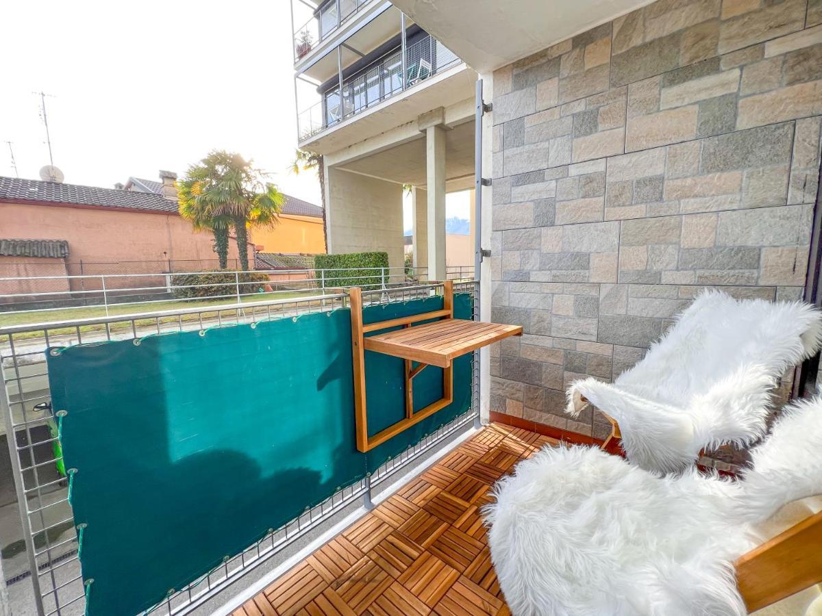 Bright Tiny Studio - Shared Pool & Sauna - Free Parking - Air Condition Muralto Esterno foto